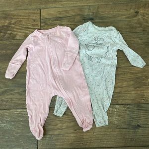 Baby Gap pajama set 0-3 months